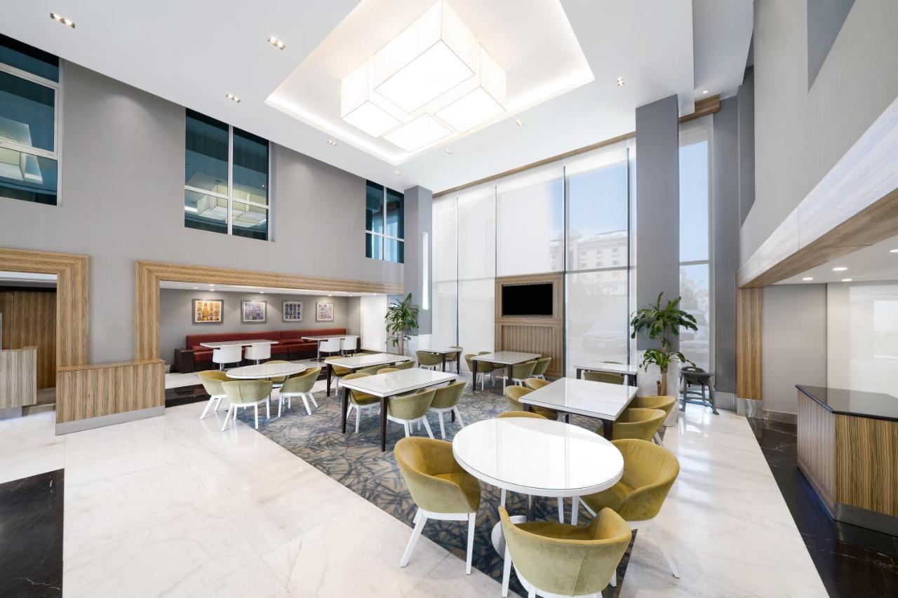 Sas Residence & Hotel, Dhahran - Formerly Radisson Blu Αλ Κομπάρ Εξωτερικό φωτογραφία