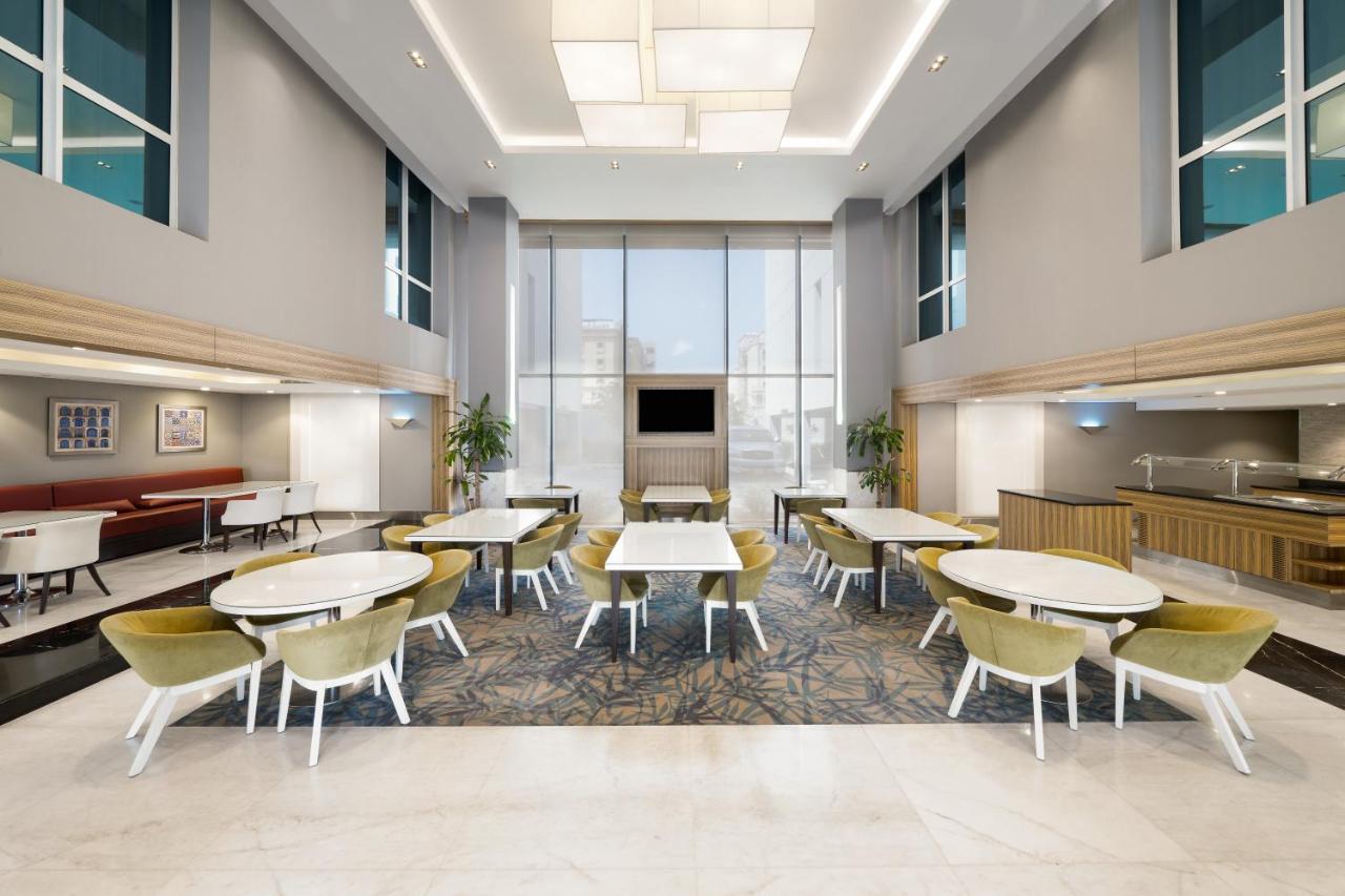 Sas Residence & Hotel, Dhahran - Formerly Radisson Blu Αλ Κομπάρ Εξωτερικό φωτογραφία